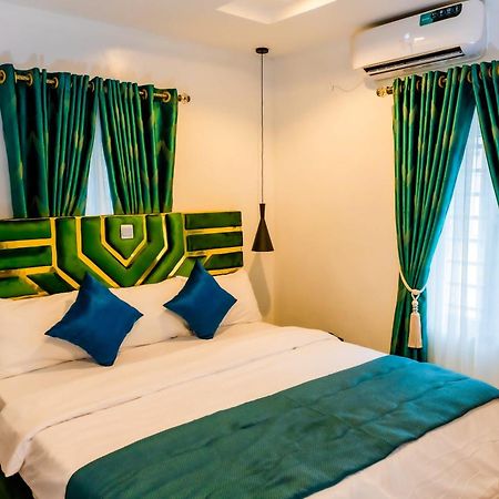 El Elyon Hotel And Suites Lagos Kültér fotó