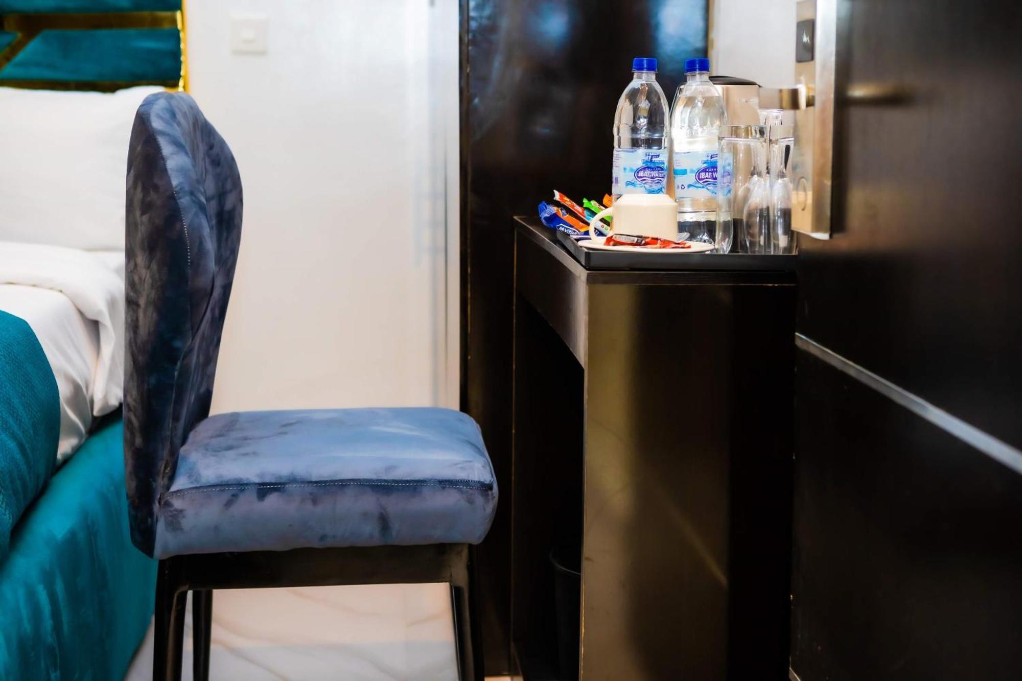 El Elyon Hotel And Suites Lagos Kültér fotó